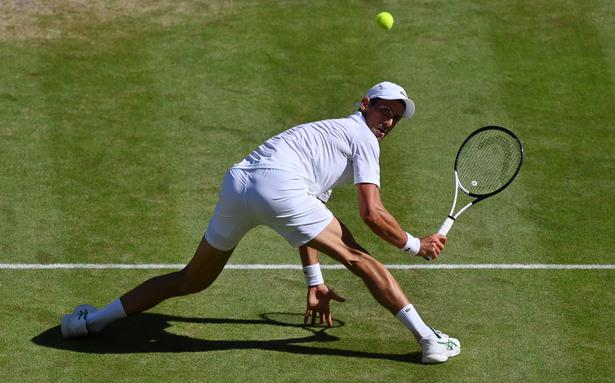 Djokovic to face Kyrgios in blockbuster Wimbledon final