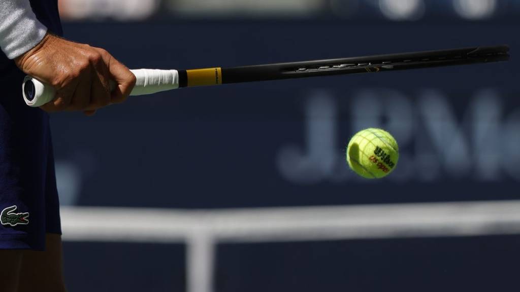 How to Watch Cristian Garin vs. Alex de Minaur at 2022 Wimbledon: Live Stream, TV Channel