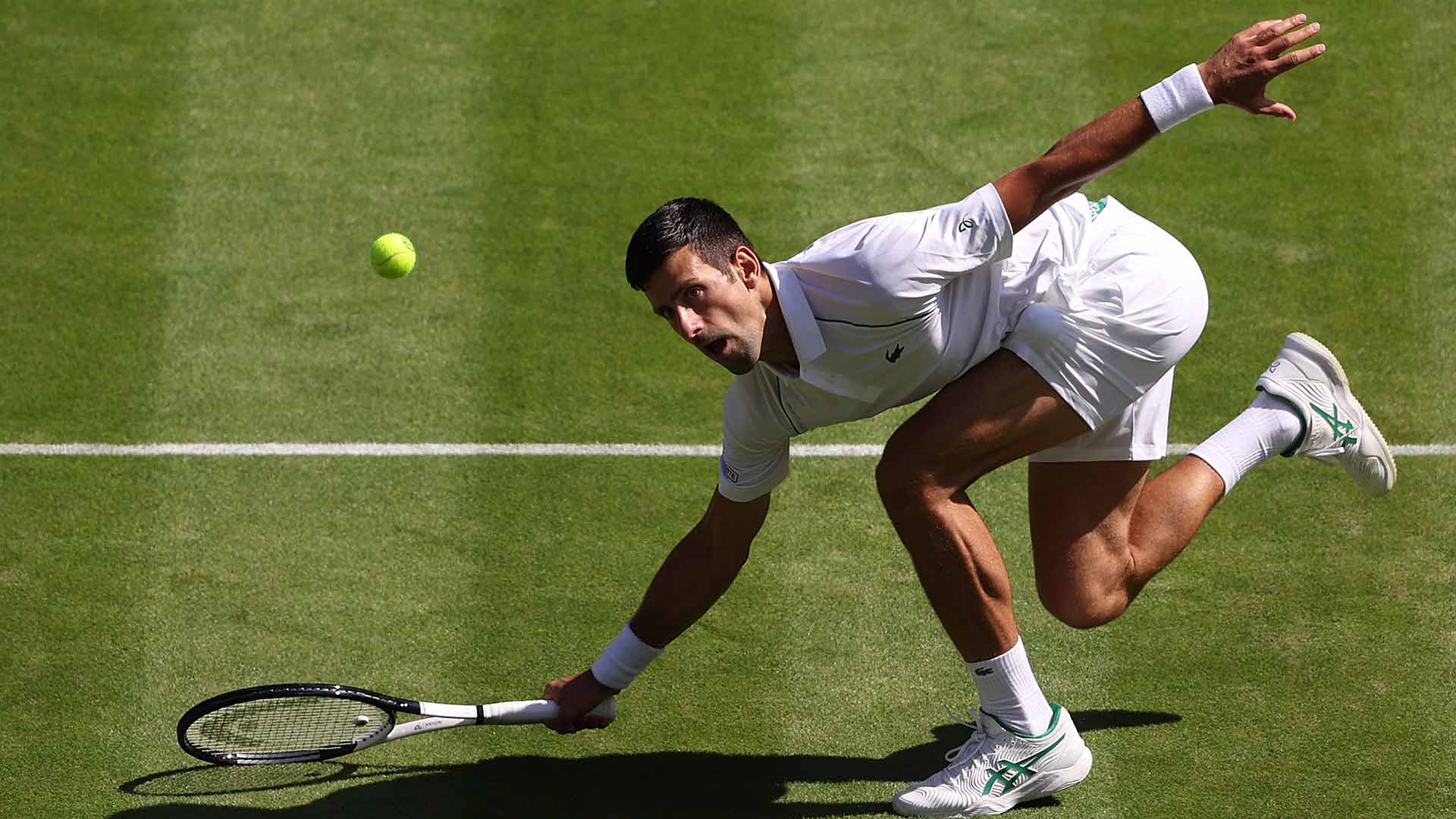 Novak Djokovic Masterclass Seals Wimbledon Fourth-Round Berth | ATP Tour