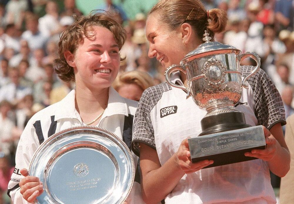 25 years ago (1997): Iva Majoli stunned World No.1 Martina Hingis in the Roland Garros final to win her lone Grand Slam title. It was the only loss Hingis took all year at the majors.