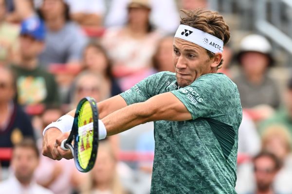 Fourth-seeded Casper Ruud takes down hometown favorite Auger-Aliassime at Nation Bank Open