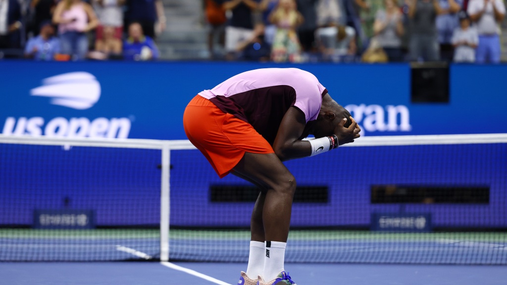 Bradley Beal cheers on Frances Tiafoe during Nadal upset