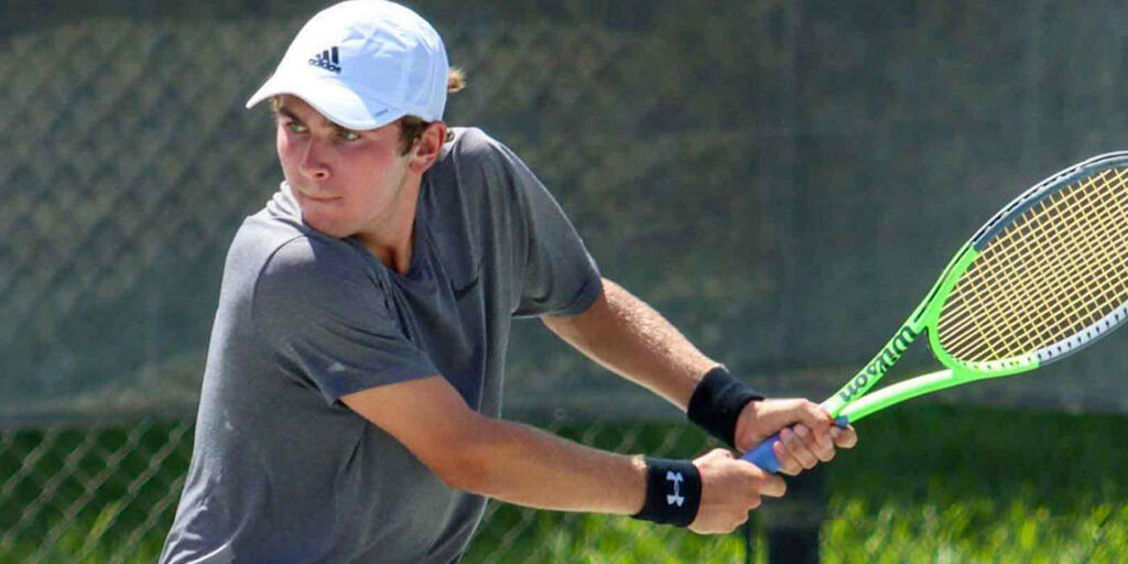 Dores Add Men’s Tennis Duo