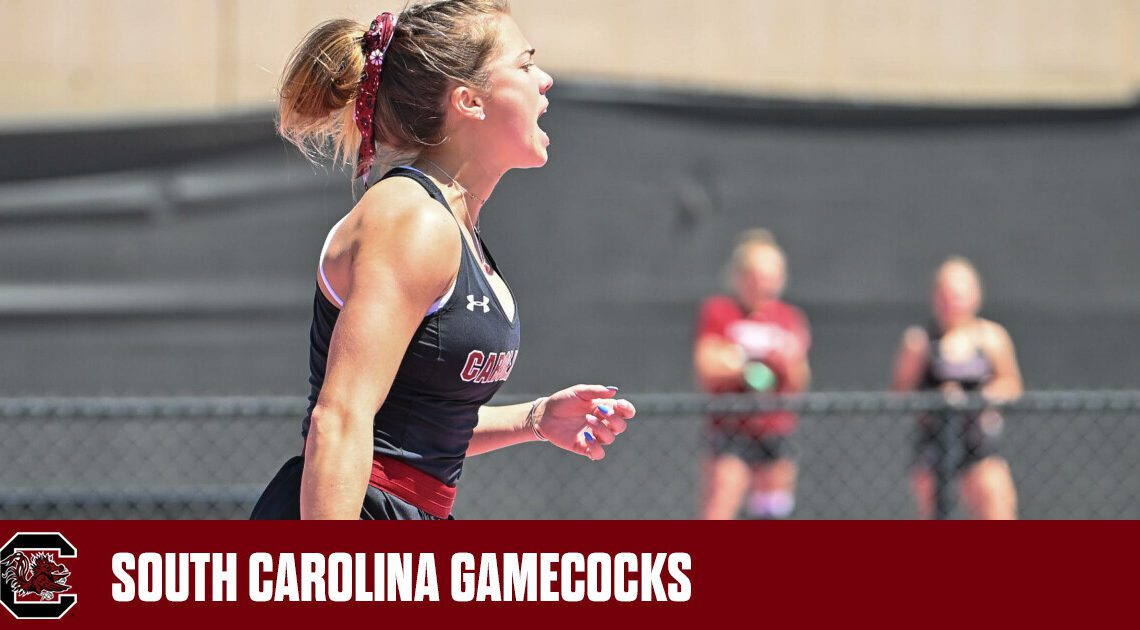 Hamner Advances to Consolation Championship Match – University of South Carolina Athletics