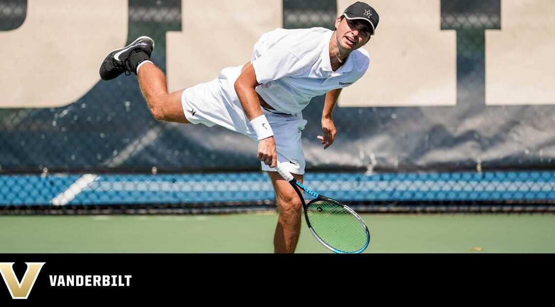 Men's Tennis | Closing Out the Commodore Invite