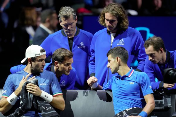 Roger Federer offers coaching tips to Laver Cup teammates a day after heading into retirement