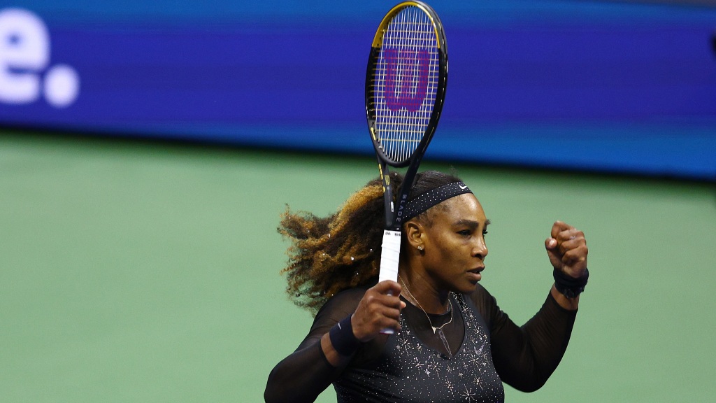 Serena Williams caps off U.S. Open upset with dazzling shot, fans awed