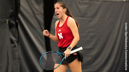 Three Huskers Advance at Lawrence Invite