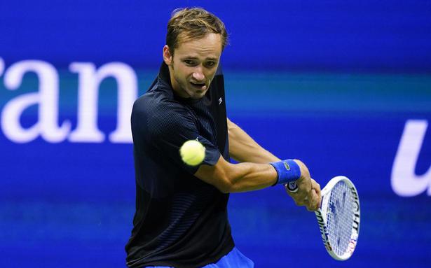 US Open 2022 | Medvedev into third round after beating Rinderknech