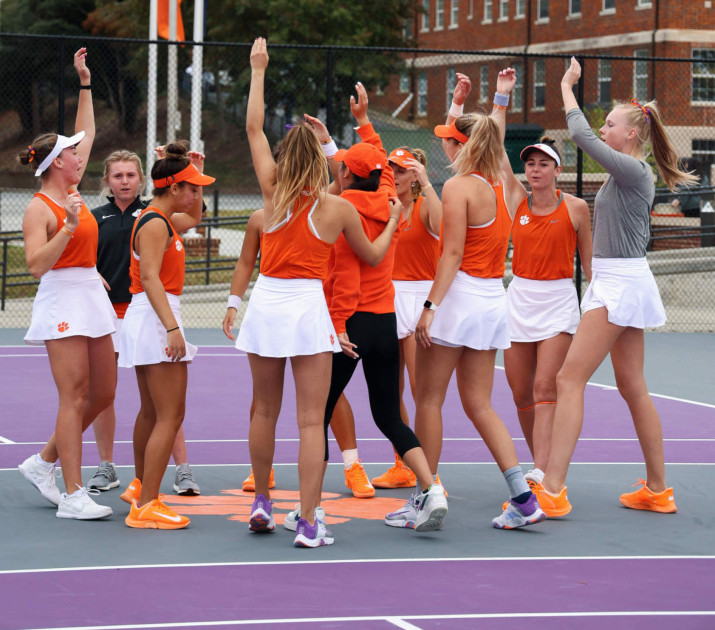 Women’s Tennis Earns ITA All-Academic Status, Buyckx, Sipek, Thompson Named Scholar-Athletes – Clemson Tigers Official Athletics Site
