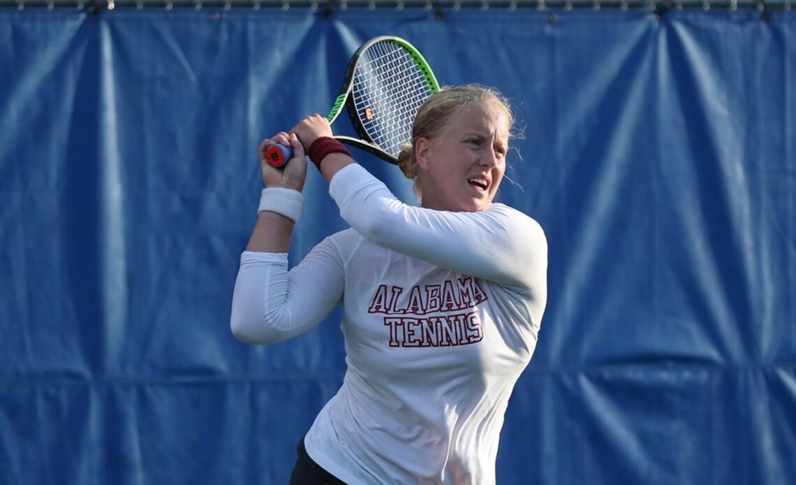 Alabama Women’s Tennis’ Sedlackova, Pitak Win Matches At ITA All-American Championships