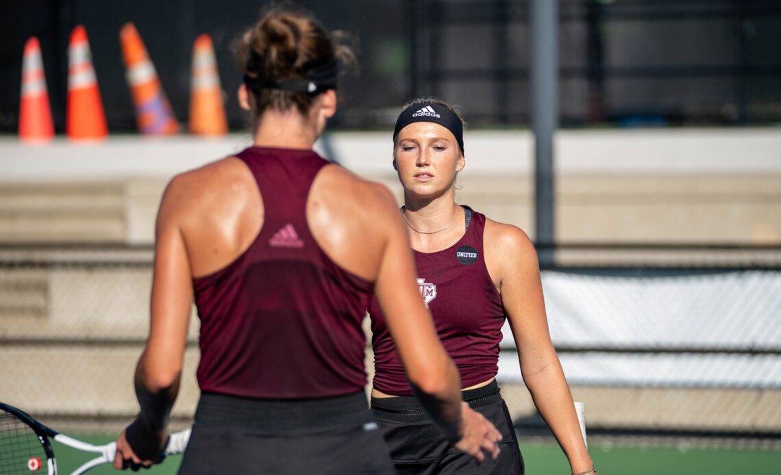 Goldsmith, Stoiana Advance in ITA Singles Main Draw - Texas A&M Athletics