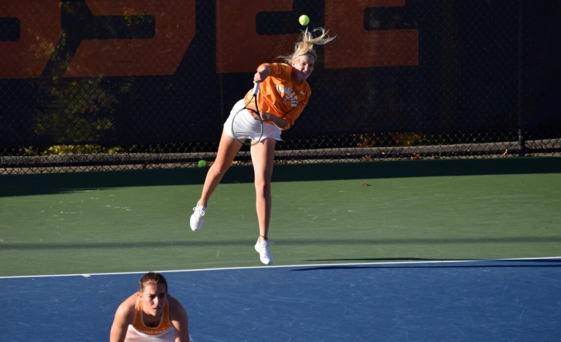 Lady Vols Claim Seven Matches on Night 1 of Tennessee Fall Invite