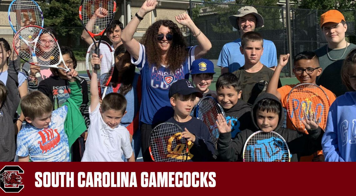 Laura Bernstein Kassirer Gives Back to the Game – University of South Carolina Athletics
