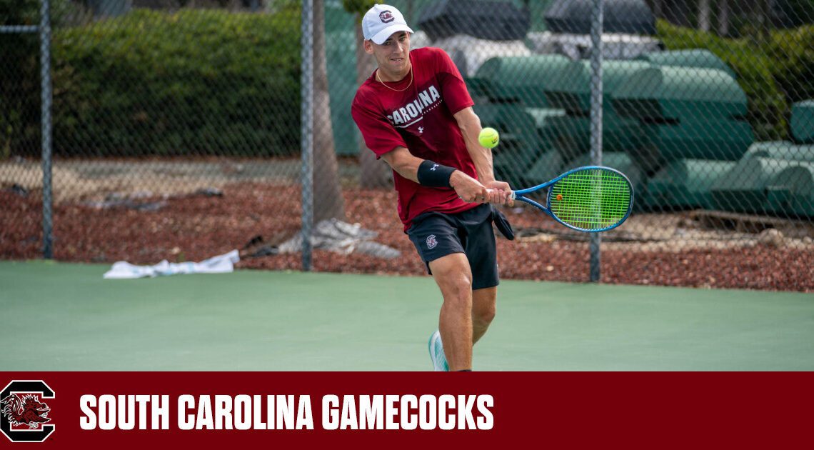 Hoole Gains Experience at Fall Nationals – University of South Carolina Athletics