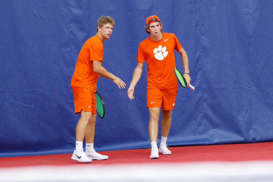 Tigers Down Flames on Day One of Liberty Hidden Dual – Clemson Tigers Official Athletics Site