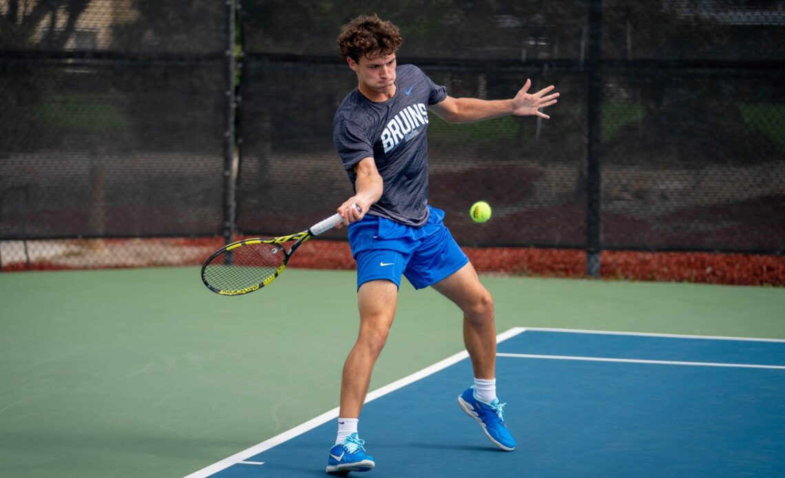 Hoogmartens Posts Singles Consolation Runner-Up Result at Fall Nats