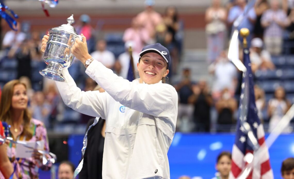 Iga Swiatek is WTA Player of Year; David Witt, Coach of Year