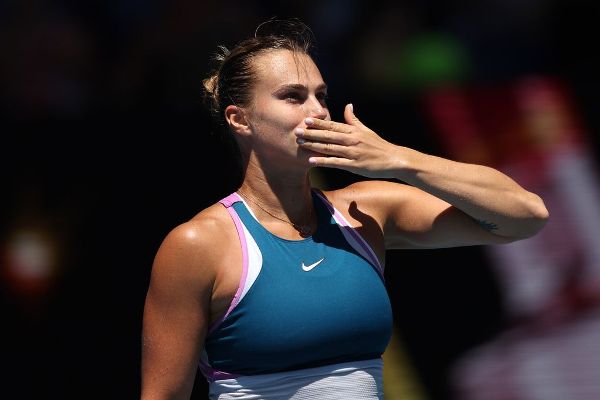 Aryna Sabalenka stays unbeaten with Australian Open 1st-round win