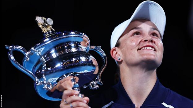 Ashleigh Barty with Australian Open trophy