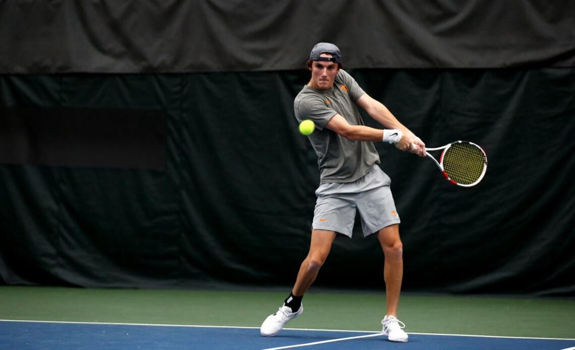 #10 Vols Fall to #3 TCU, 4-1