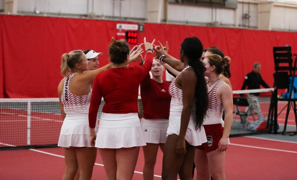 #10 Women’s Tennis Topples #22 Tennessee