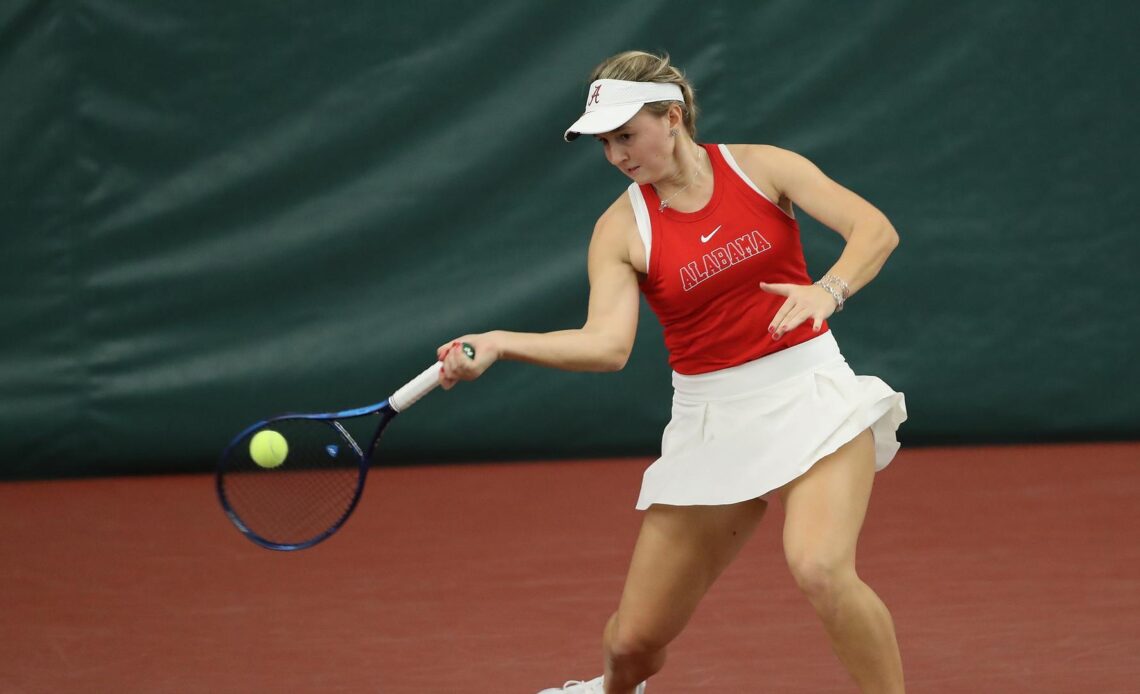 Alabama Women’s Tennis Falls to Illinois on Opening Day of the Blue Gray Tennis Classic