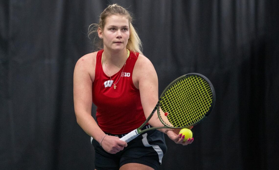 Badgers win at Notre Dame for sixth straight