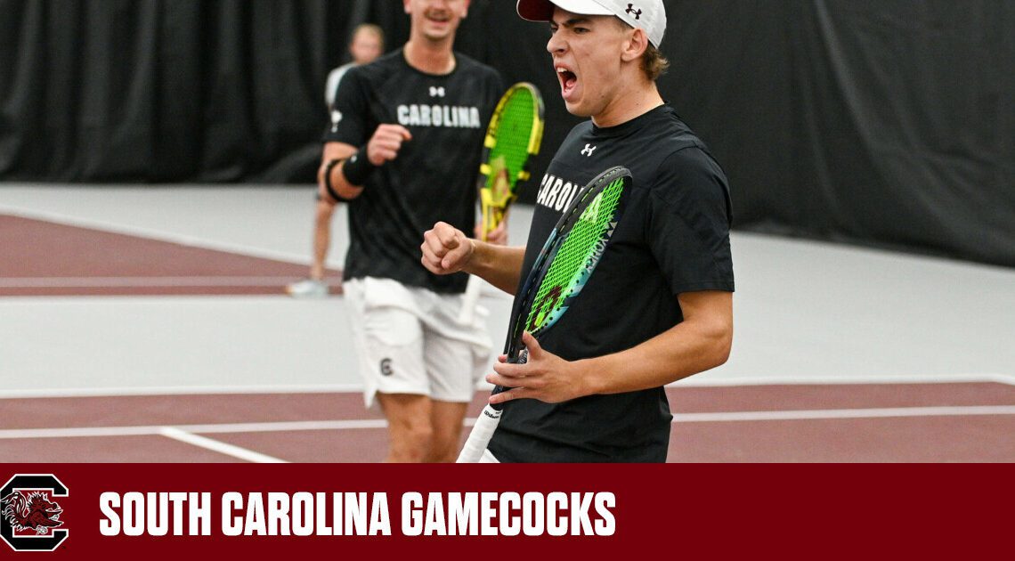Hoole Earns First Career Clinch as Gamecocks Defeat Yellow Jackets – University of South Carolina Athletics