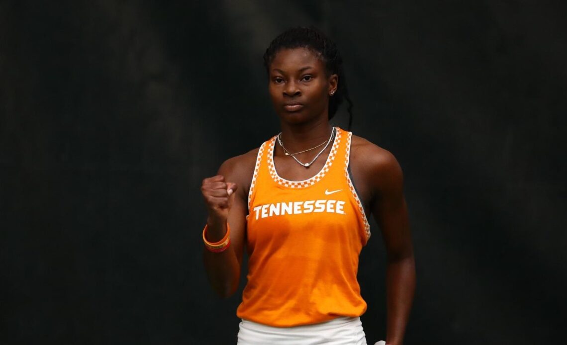 Lady Vols Sweep Friday Matches Against Charlotte and Bellarmine