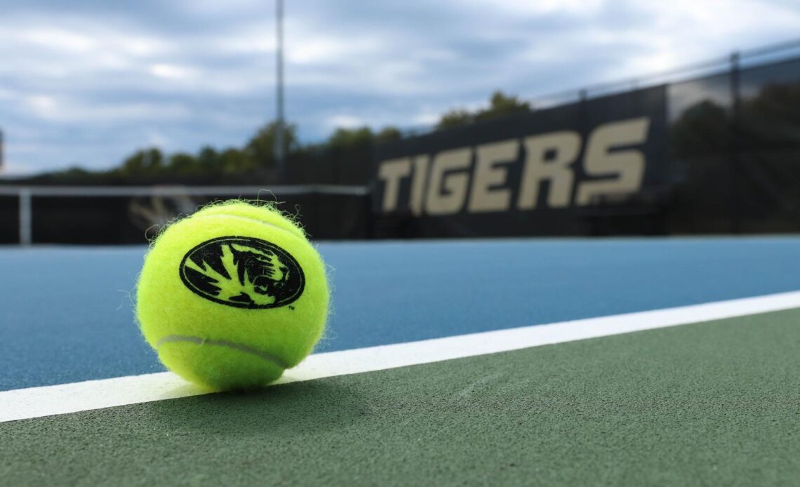 Tennis Takes On Illinois In Braggin' Rights Matchup Friday