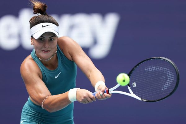 Bianca Andreescu, Taylor Fritz advance to R4 at Miami Open