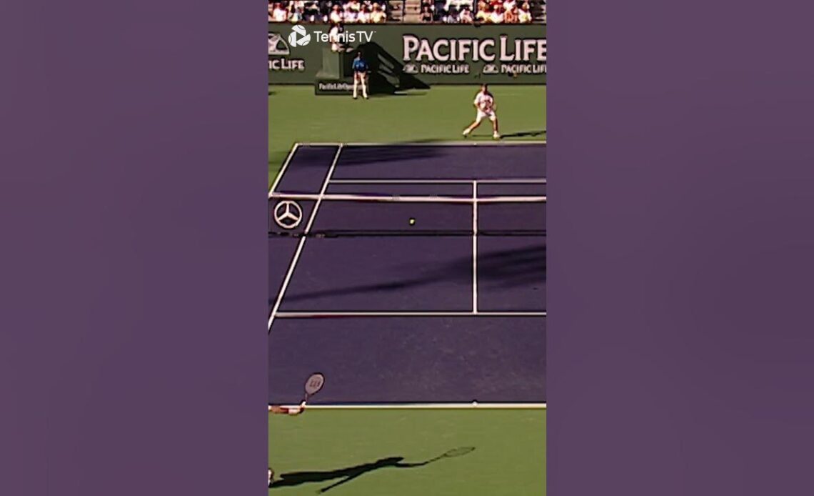 Roger Federer Goes AROUND The Net 🤯