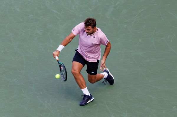Stan Wawrinka wins in return to Indian Wells after 4 years away