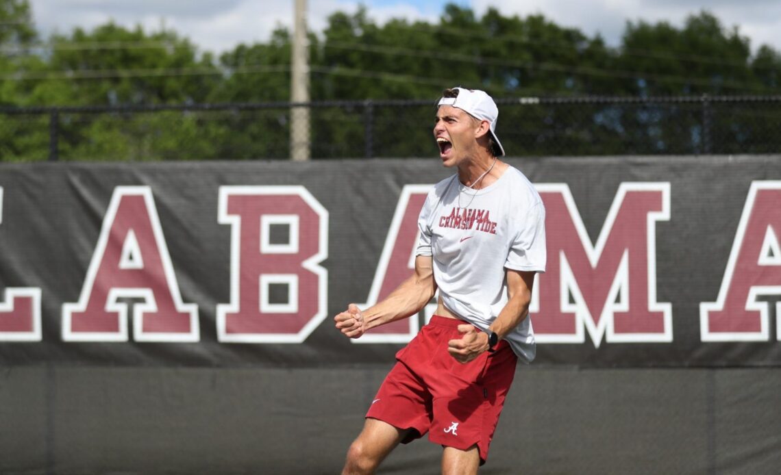 Alabama Men’s Tennis Defeats Arkansas, 6-1, in Regular Season Finale