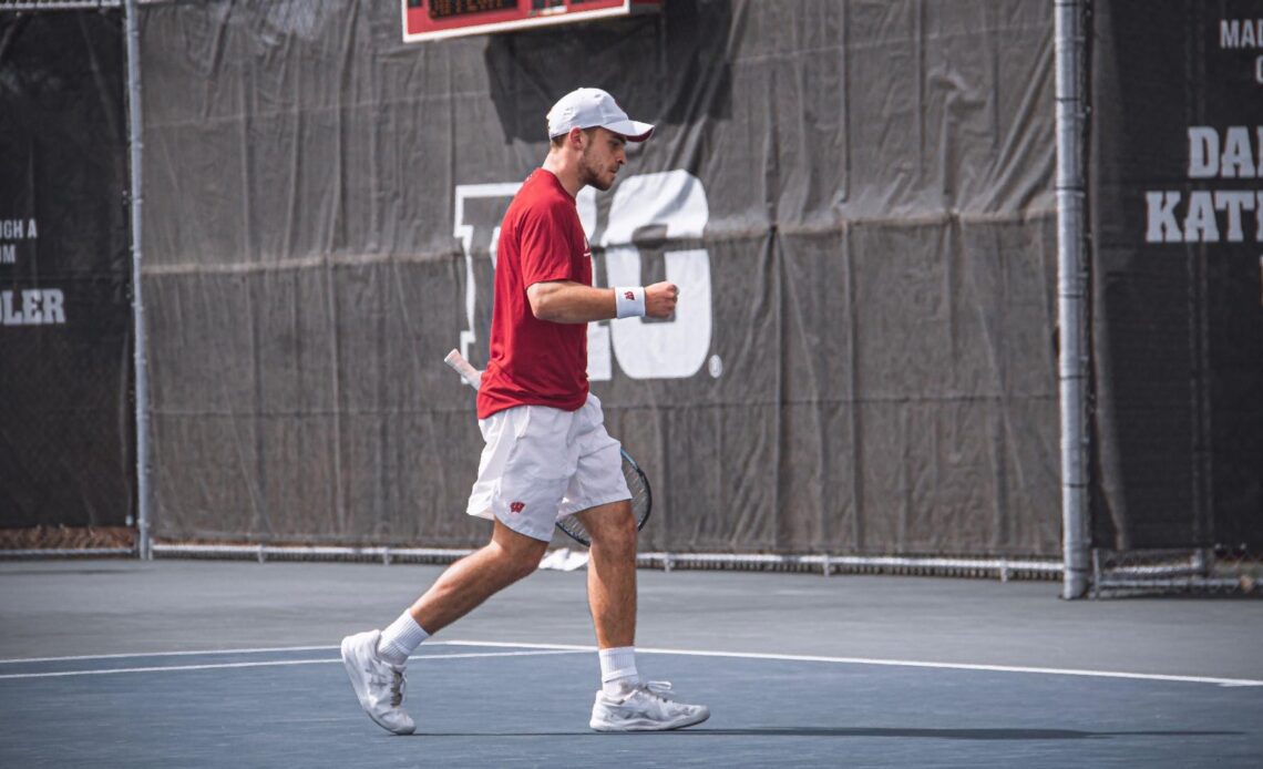 Badgers fall at No. 23 Northwestern, 4-1