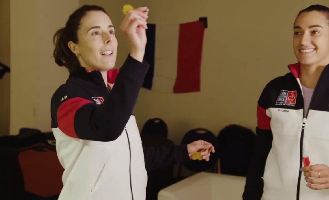 'Huge score Caroline!': Darts with team France