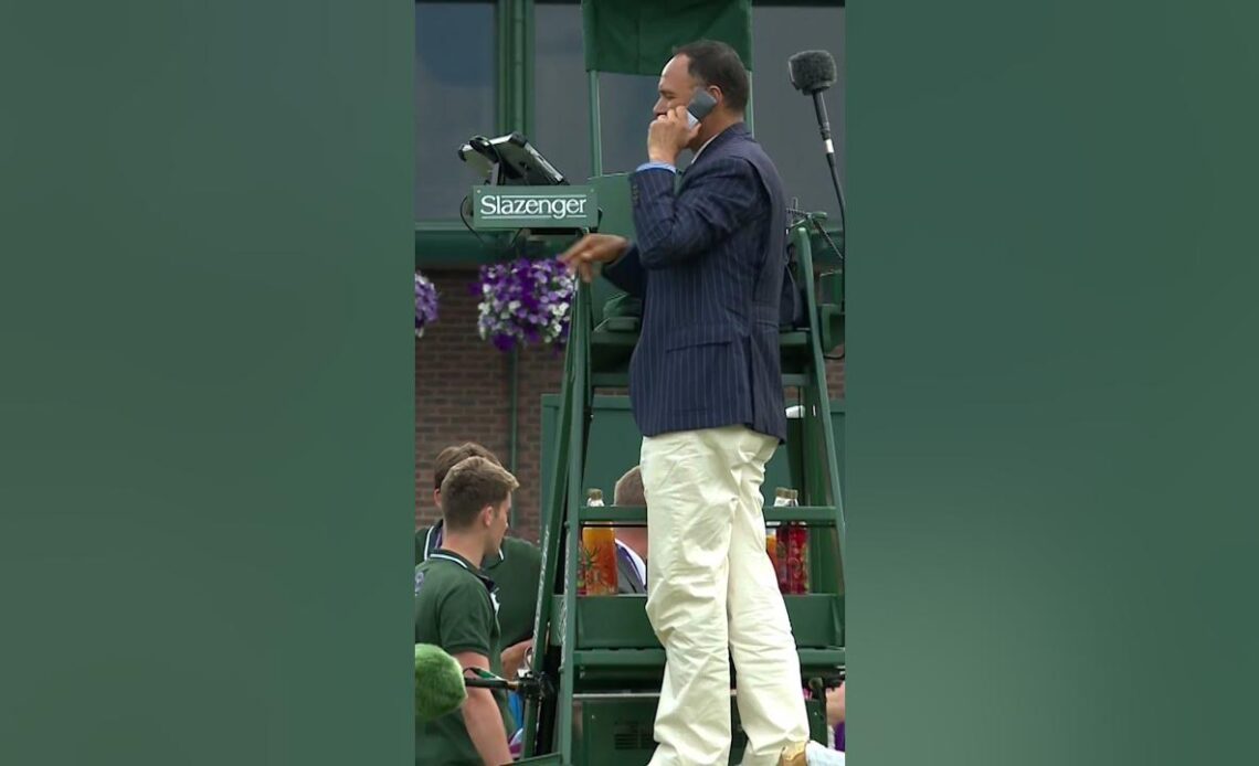 Sprinkler Causes Chaos During Mixed Doubles at Wimbledon 😂