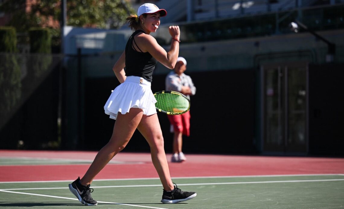 USC Women’s Tennis Downs Oregon Ducks 4-0