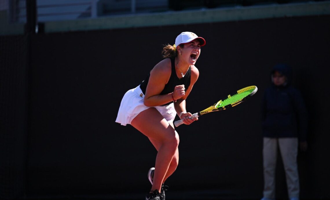 USC Women’s Tennis Tops Arizona 4-3