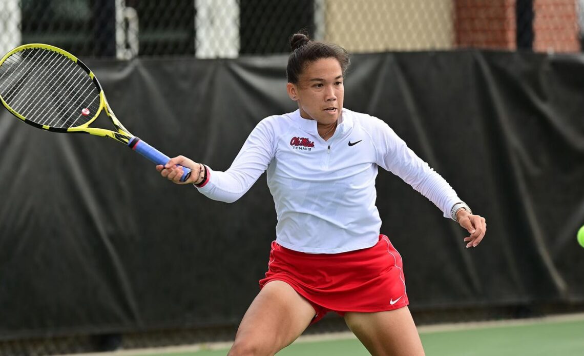 Women’s Tennis Wins Tightly Contested Match Over Auburn, 4-3