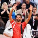 Carlos Alcaraz advances on upset-filled day at Madrid Open