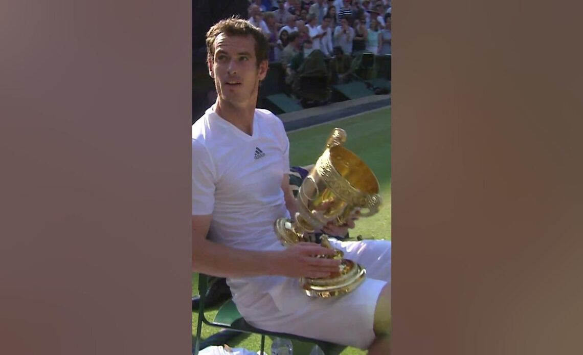 Oops! Andy Murray Drops Trophy After Winning Wimbledon 😅