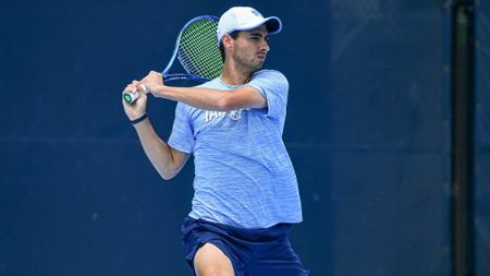 Singles Wins Propel Men's Tennis Past Drake, 4-1