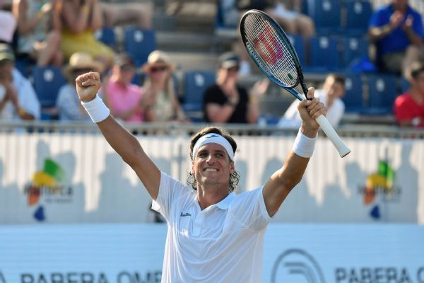 Feliciano Lopez extends career with emotional Mallorca Open win