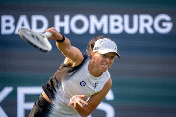 Iga Swiatek overcomes Tatjana Maria, moves on in Bad Homburg Open