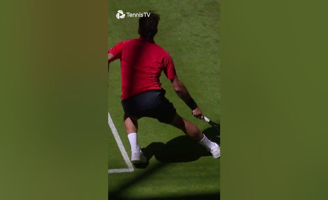Roger Federer: Grass Court King 👑