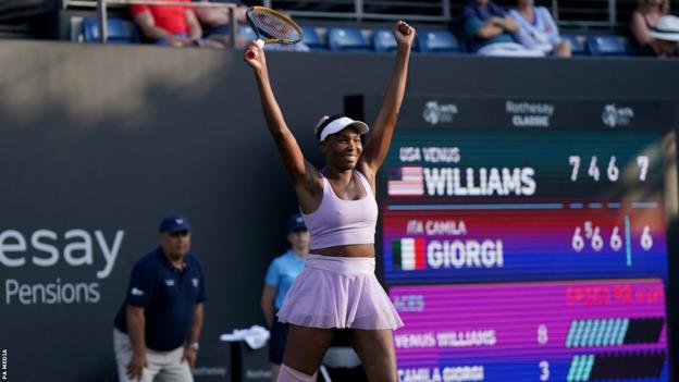 Venus Williams celebrates