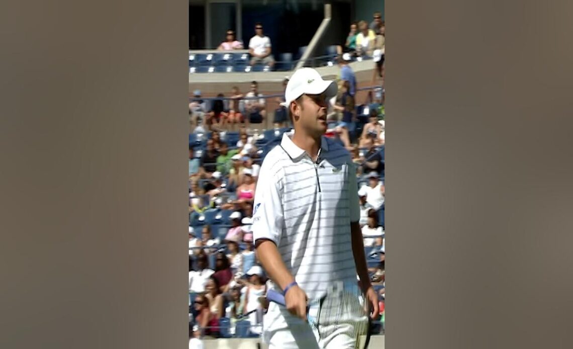 Andy Roddick PREDICTS his own ace! 🤯