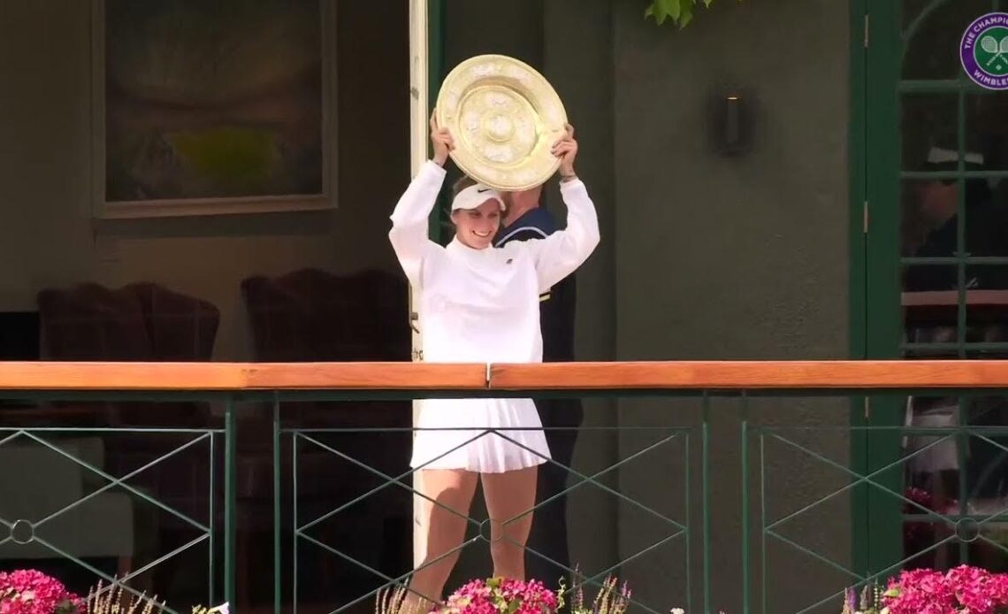 Marketa Vondrousova heads to Wimbledon Balcony 🏆 | Wimbledon 2023
